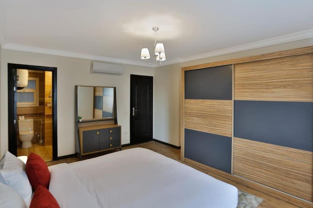 Parkside Boutique 3 Bbr Serviced Apartment - Ocean Blue - Near Airport Cairo Ngoại thất bức ảnh